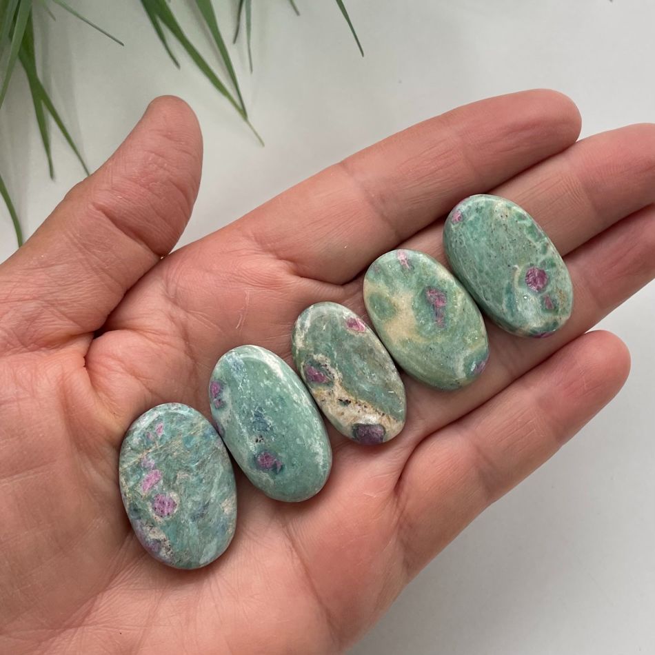 Ruby In Fuchsite Cabochon - Round - 1pc Ruby In Fuchsite Cabochon - Round - 1pc